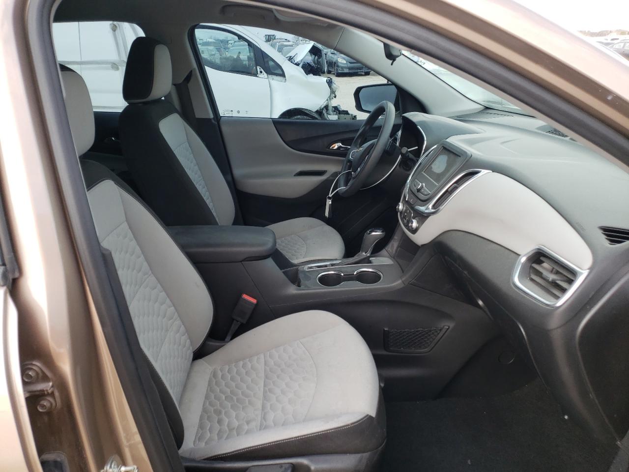 Photo 5 from auction – 2019 CHEVROLET EQUINOX LS with VIN 3GNAXHEV7KL122015