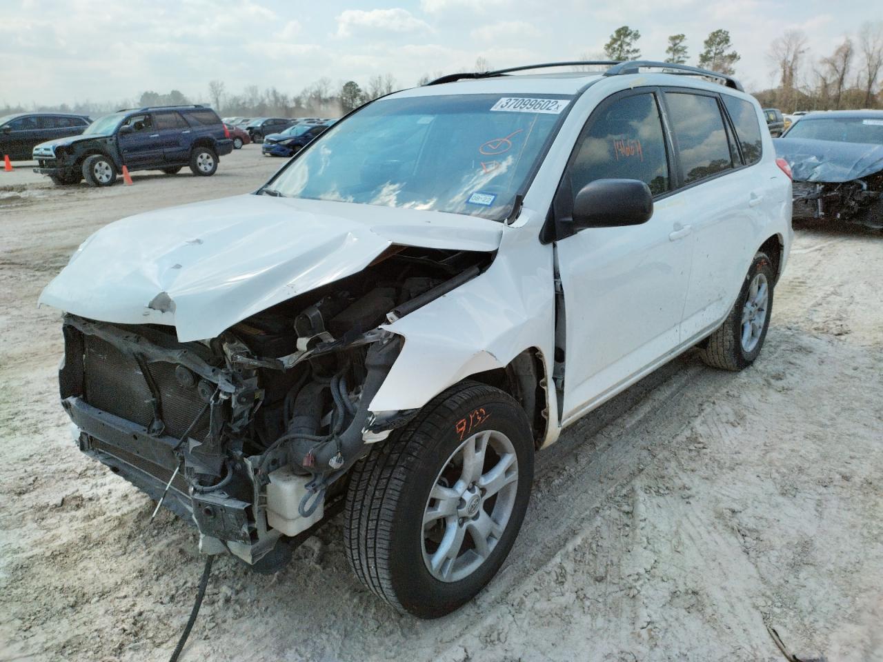 Photo 2 from auction – 2012 TOYOTA RAV4 with VIN 2T3ZK4DV4CW019200