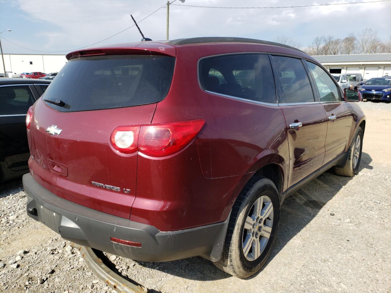 Photo 4 from auction – 2010 CHEVROLET TRAVERSE L with VIN 1GNLVFED8AS130635