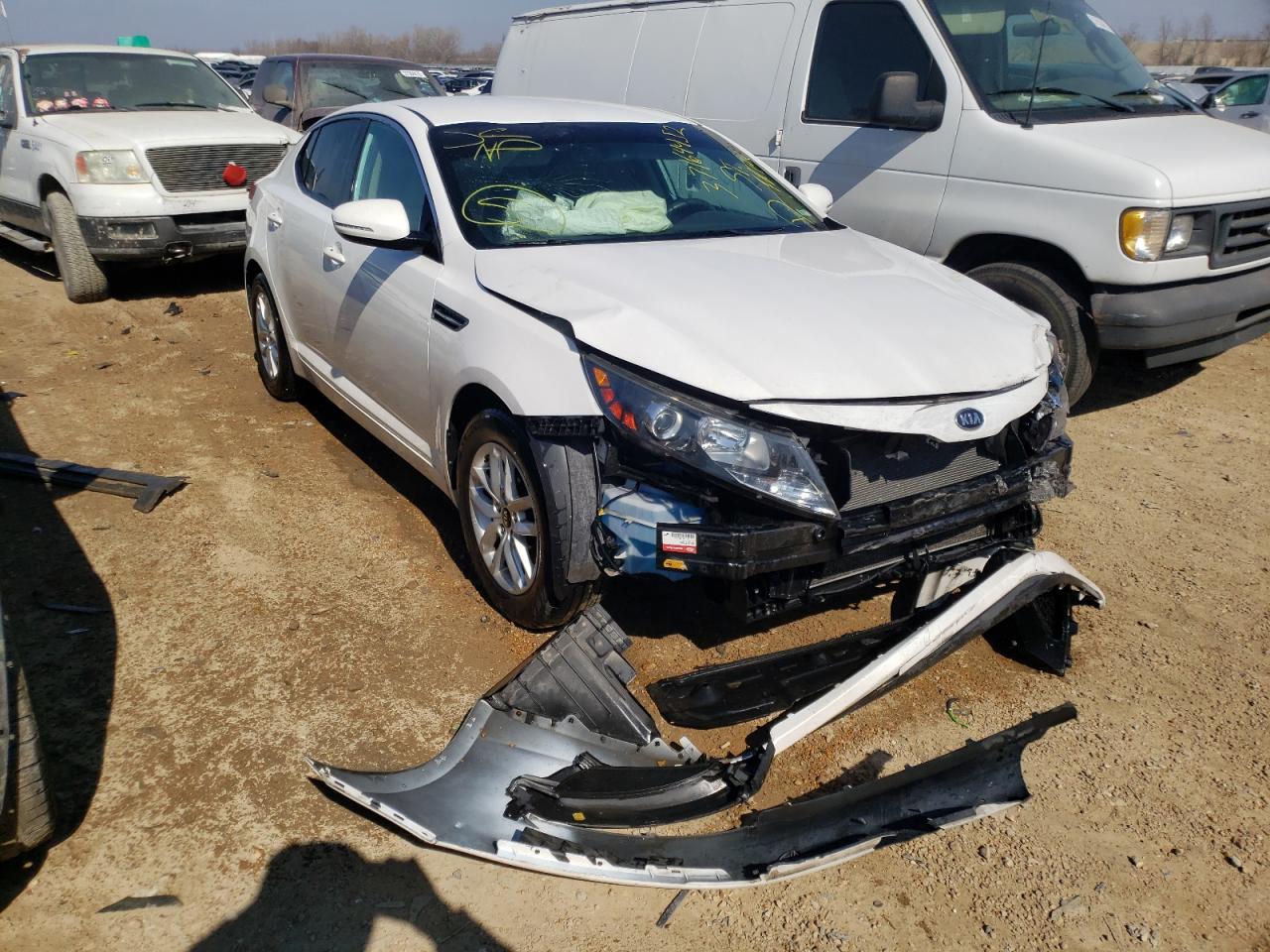 KIA OPTIMA LX 2011 with VIN KNAGM4A77B5056722 - Photo from auction