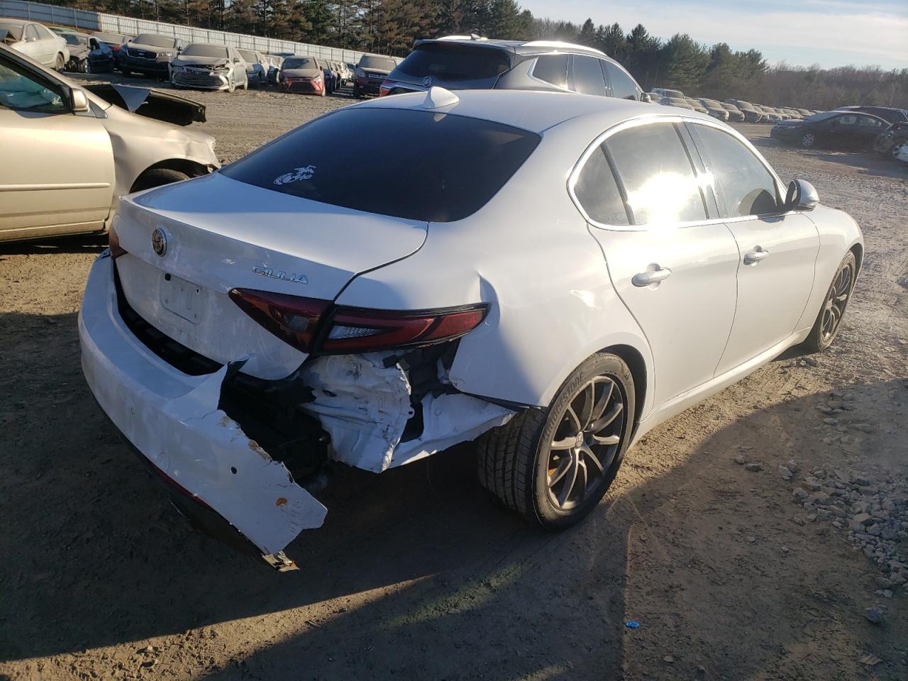Photo 4 from auction – 2018 ALFA ROMEO GIULIA with VIN ZARFAEBN0J7592155
