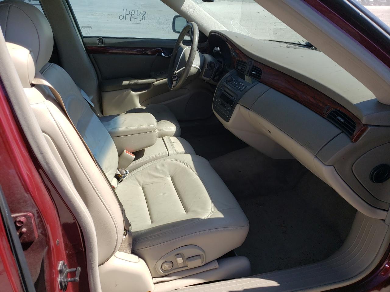 Photo 5 from auction – 2000 CADILLAC DEVILLE with VIN 1G6KD54Y3YU298058