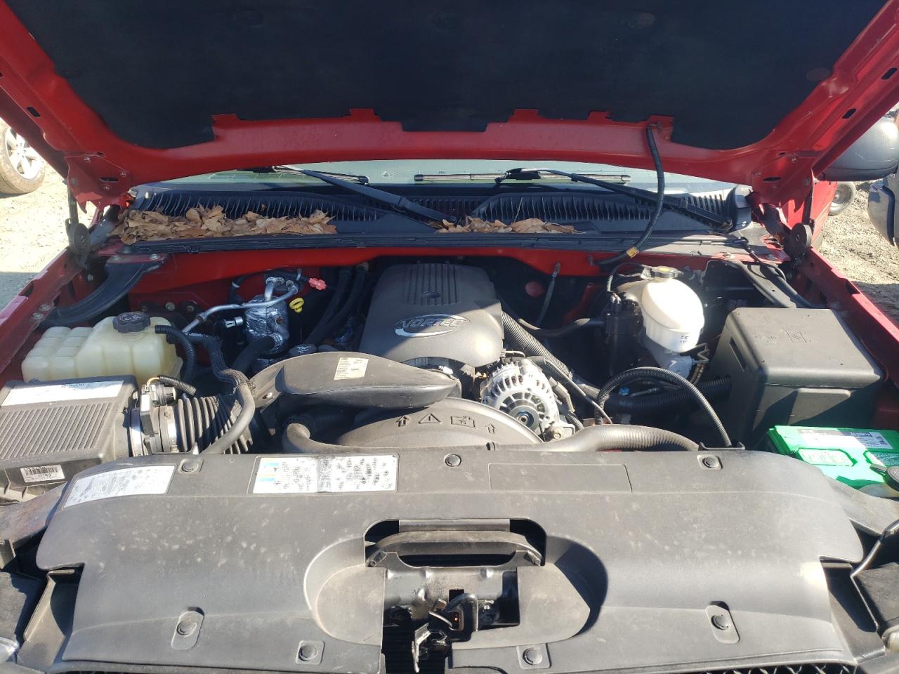 Photo 7 from auction – 2004 CHEVROLET SILVERADO with VIN 2GCEK19V141106648