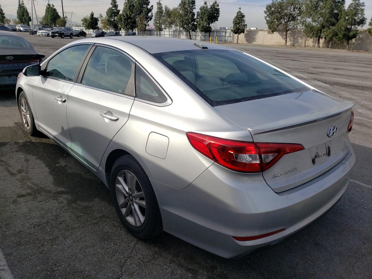 Photo 3 from auction – 2016 HYUNDAI SONATA SE with VIN 5NPE24AF9GH350685