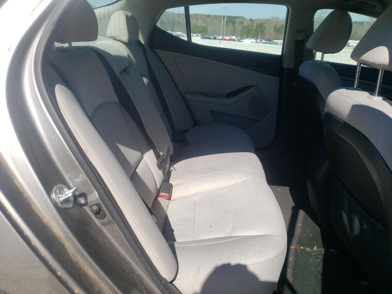 Photo 6 from auction – 2015 KIA OPTIMA LX with VIN 5XXGM4A7XFG493893