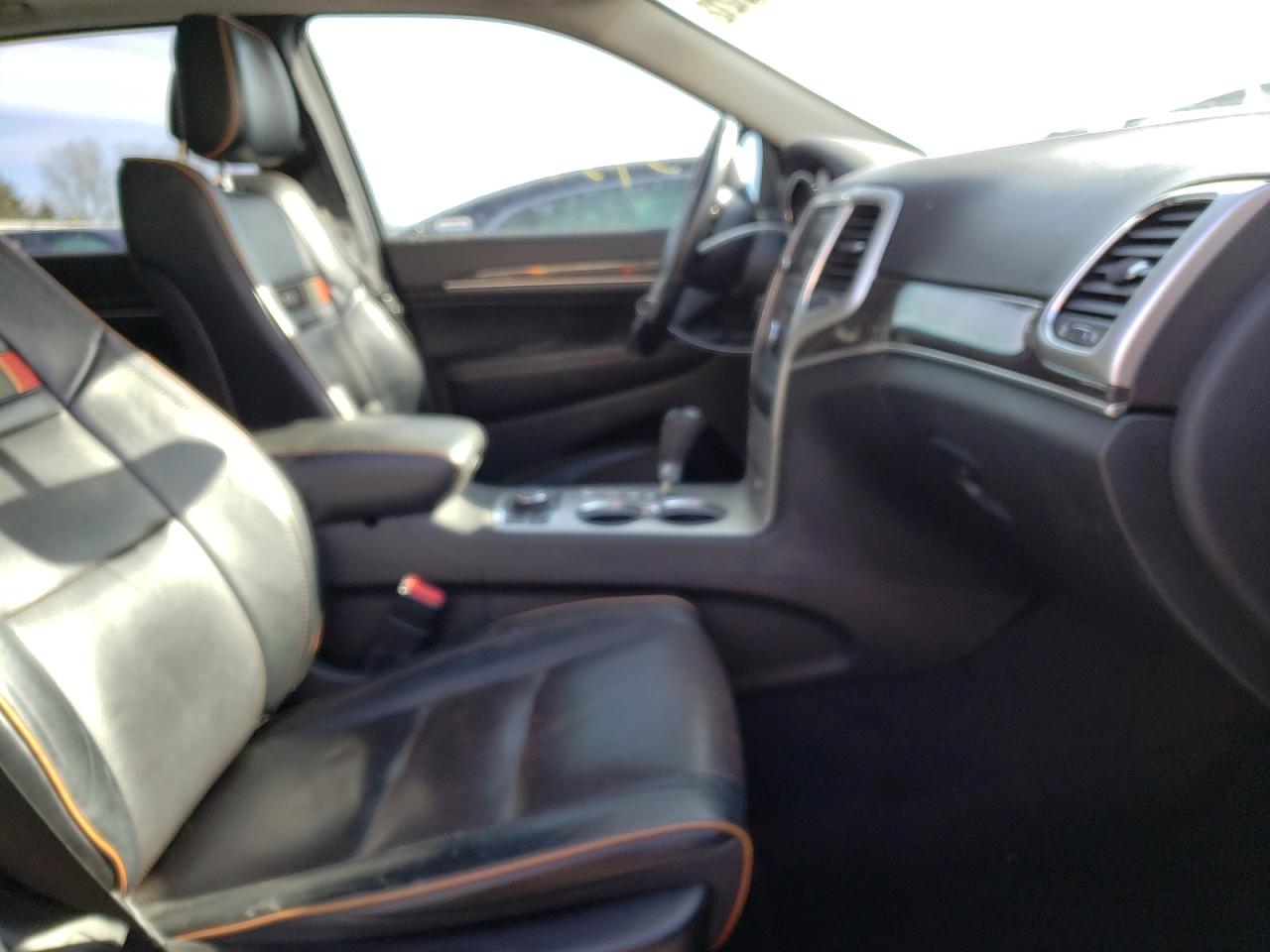 Photo 5 from auction – 2011 JEEP GRAND CHER with VIN 1J4RR4GT3BC646133