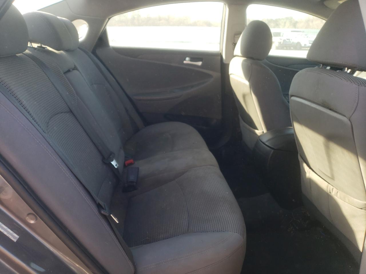 Photo 6 from auction – 2011 HYUNDAI SONATA GLS with VIN 5NPEB4AC5BH028592