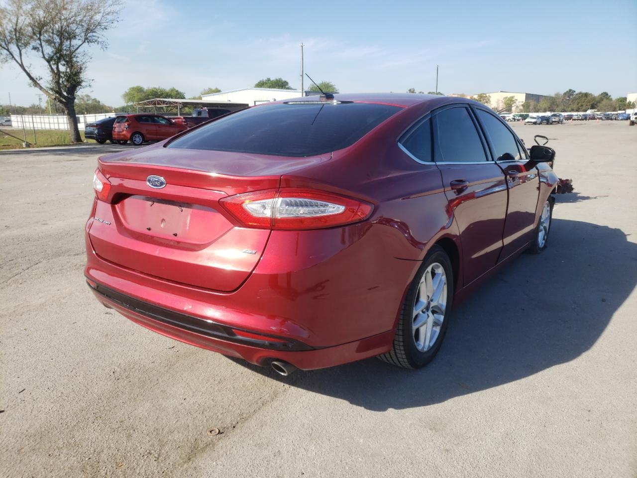 Photo 4 from auction – 2014 FORD FUSION SE with VIN 3FA6P0H75ER103807