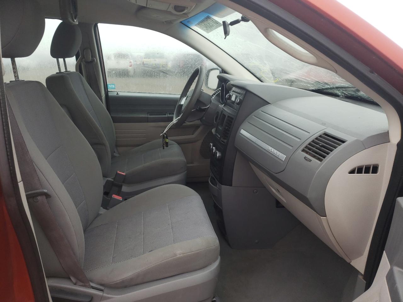 Photo 5 from auction – 2008 DODGE GRAND CARA with VIN 2D8HN44H78R763776