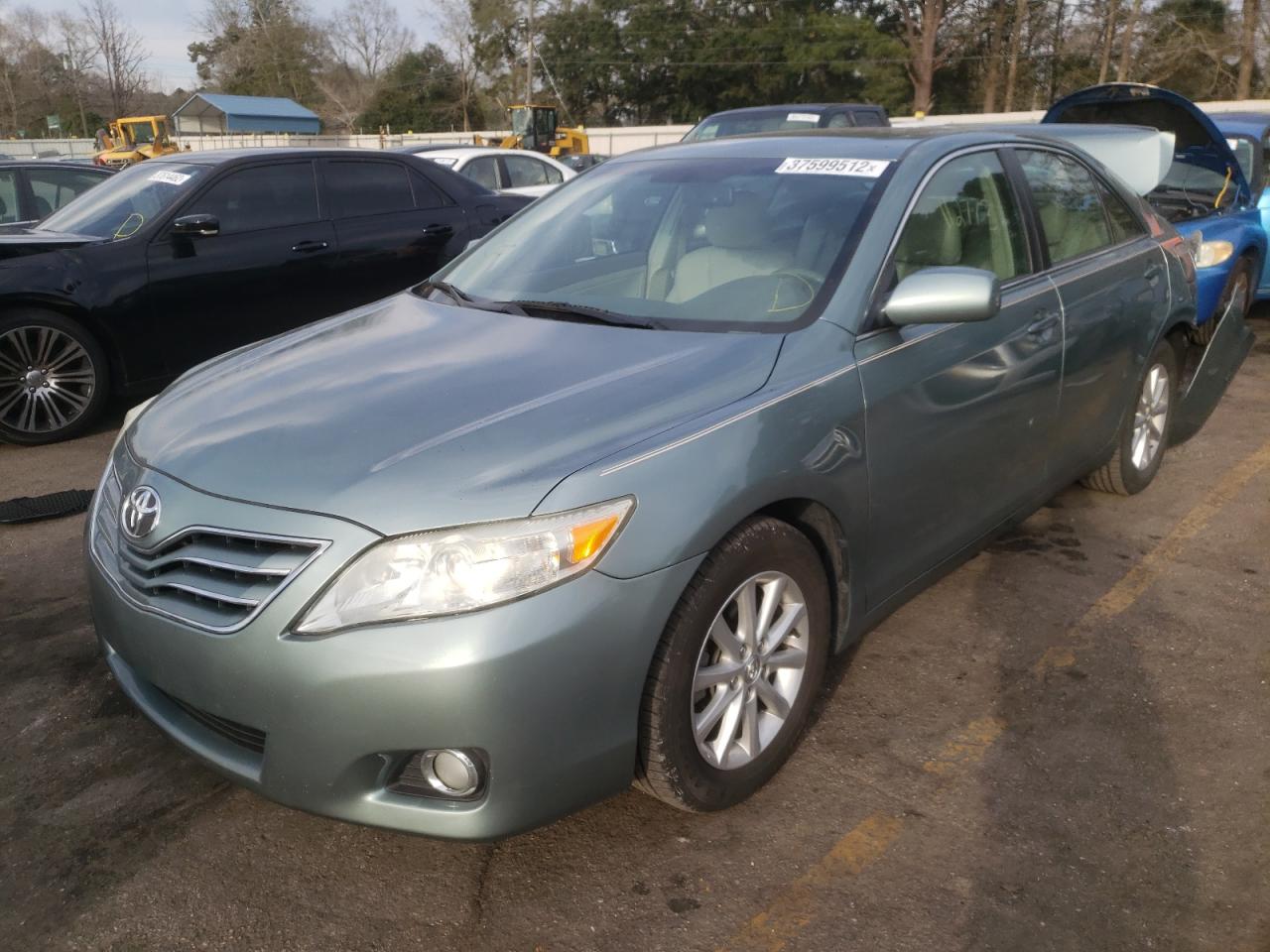 Photo 2 from auction – 2011 TOYOTA CAMRY BASE with VIN 4T1BF3EK0BU610880