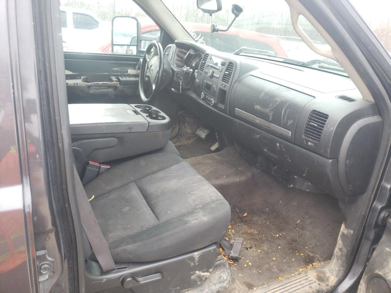 Photo 5 from auction – 2011 GMC SIERRA K15 with VIN 3GTP2VE34BG273627