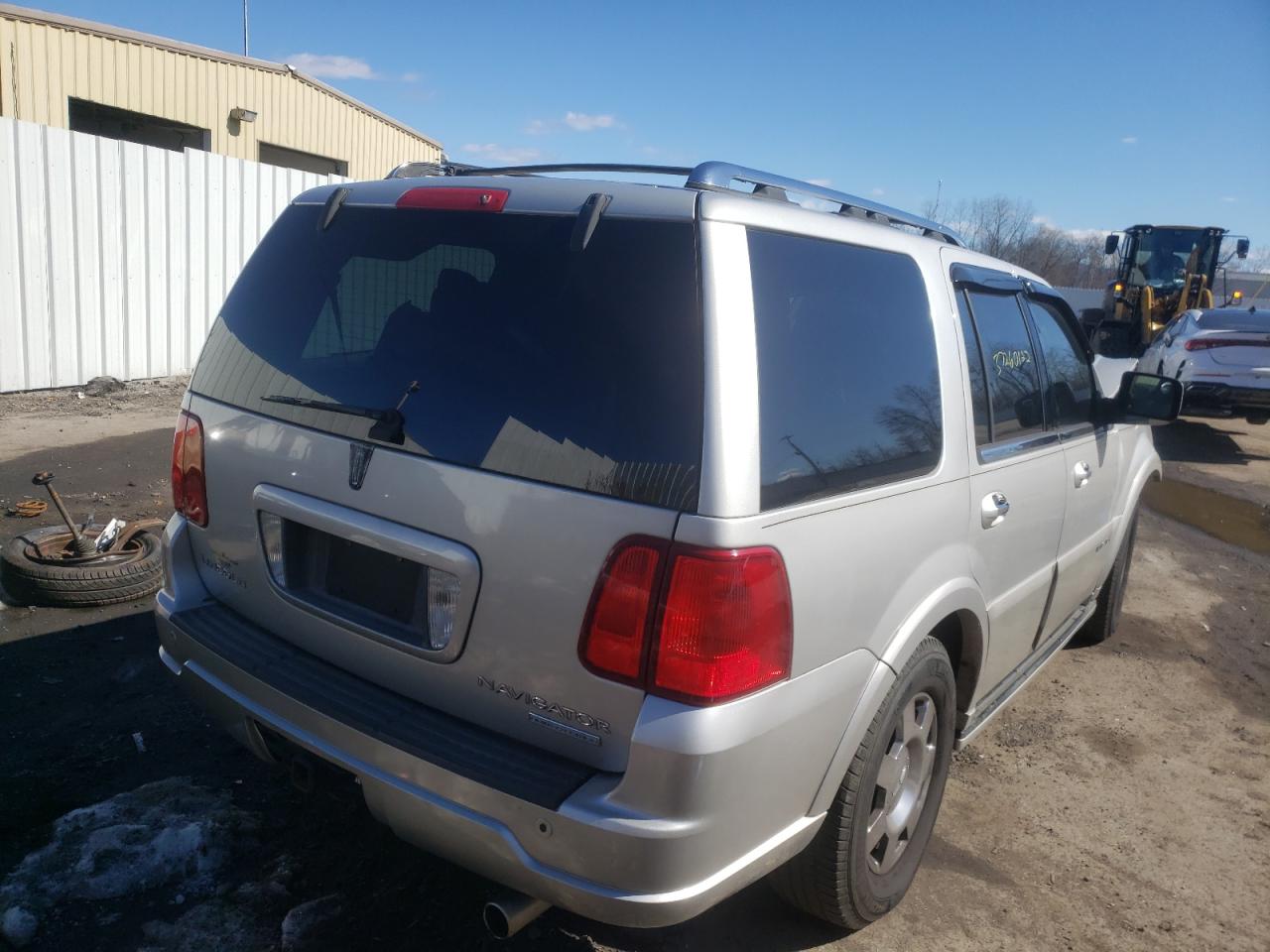 Photo 4 from auction – 2006 LINCOLN NAVIGATOR with VIN 5LMFU27556LJ29380