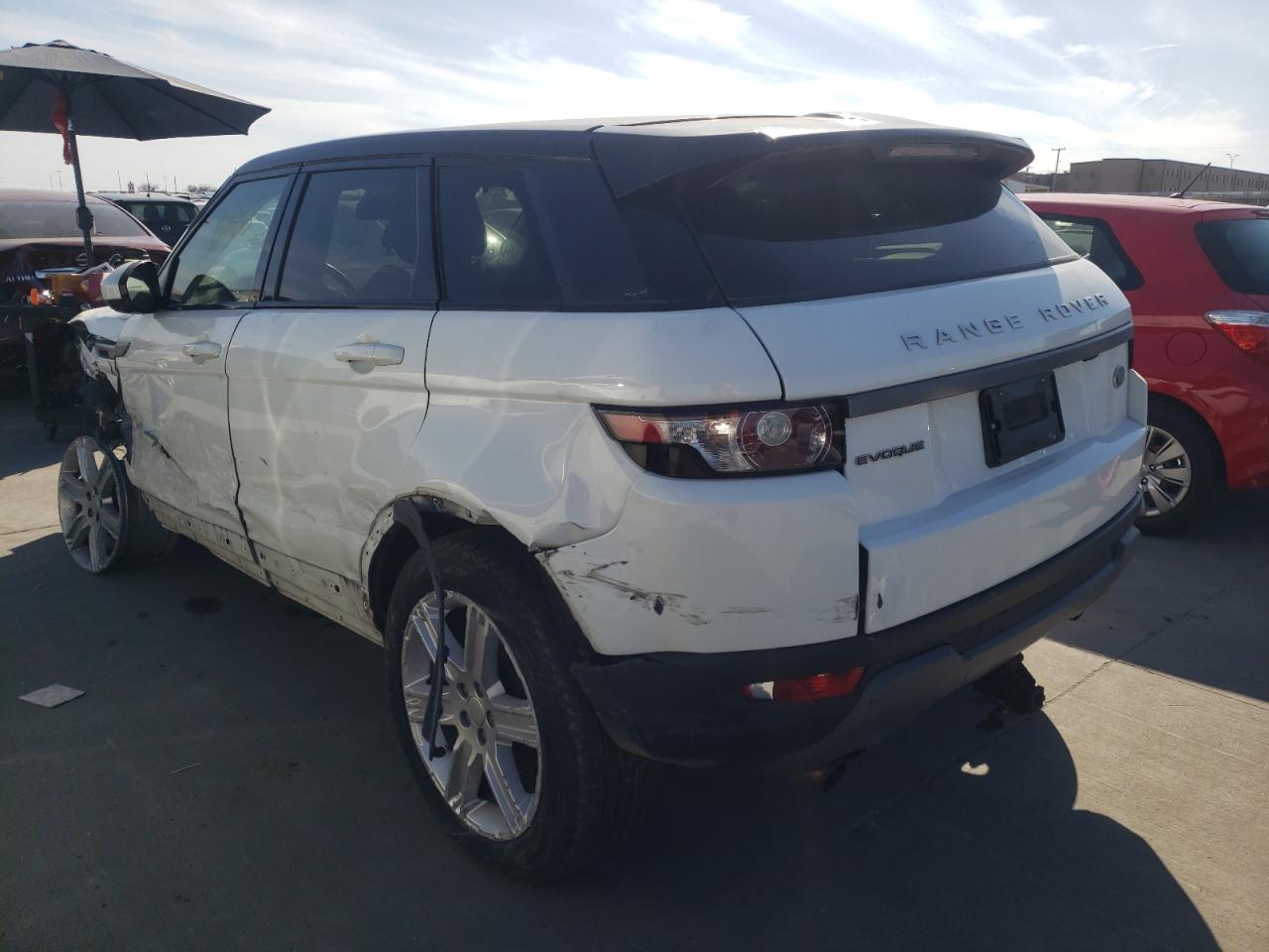 Photo 3 from auction – 2015 LAND ROVER RANGE ROVE with VIN SALVP2BG5FH046546