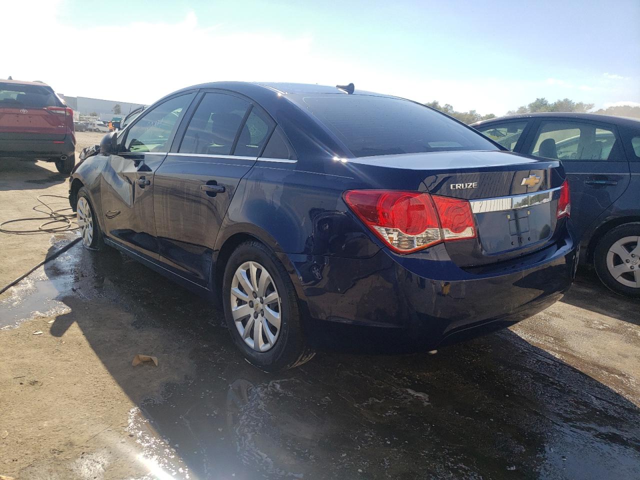 Photo 3 from auction – 2011 CHEVROLET CRUZE LS with VIN 1G1PC5SH3B7204784