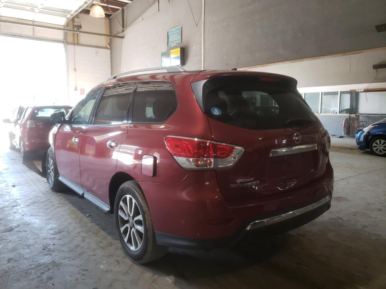 Photo 3 from auction – 2016 NISSAN PATHFINDER with VIN 5N1AR2MN7GC603480
