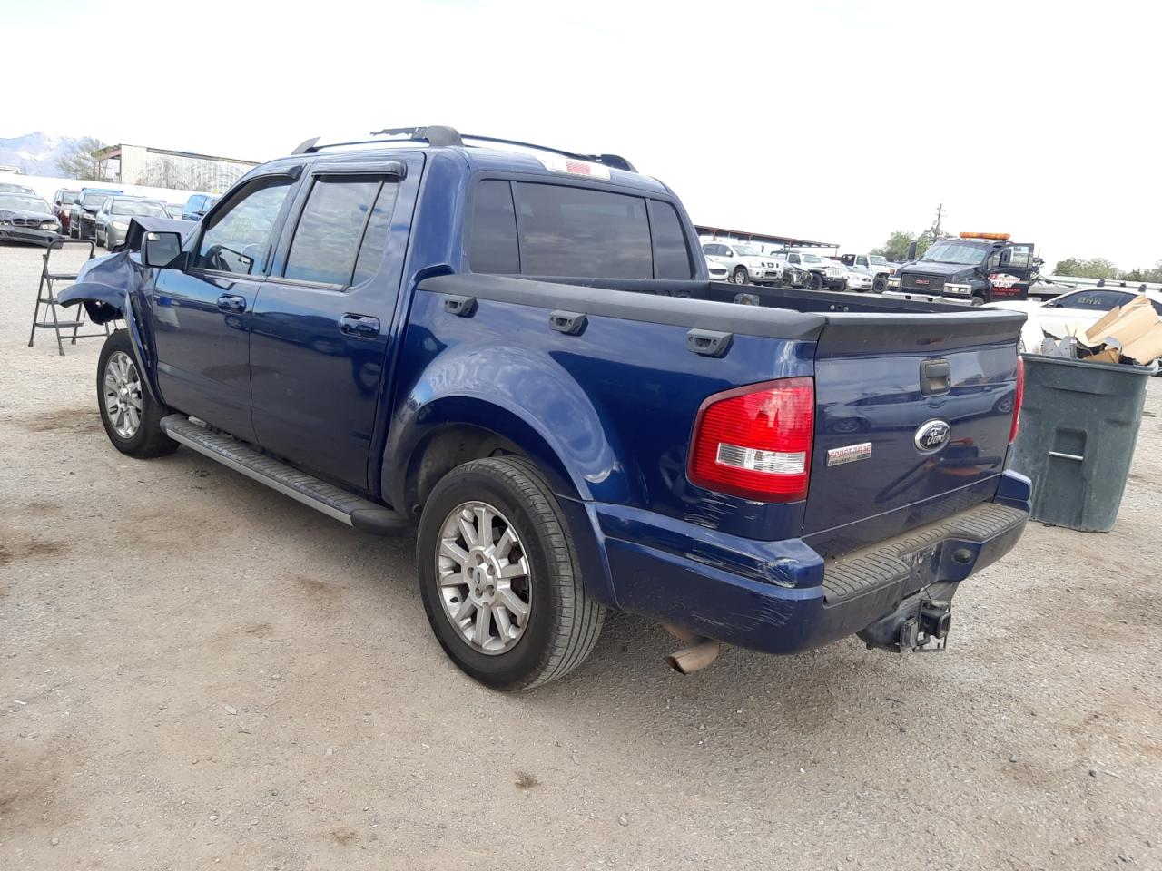 Photo 3 from auction – 2007 FORD EXPLORER S with VIN 1FMEU33K07UA66152