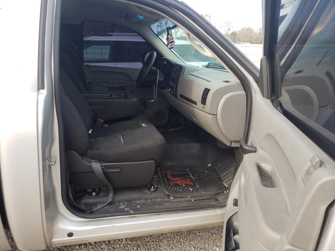 Photo 5 from auction – 2011 GMC PICKUP with VIN 1GTN1TEX9BZ420865