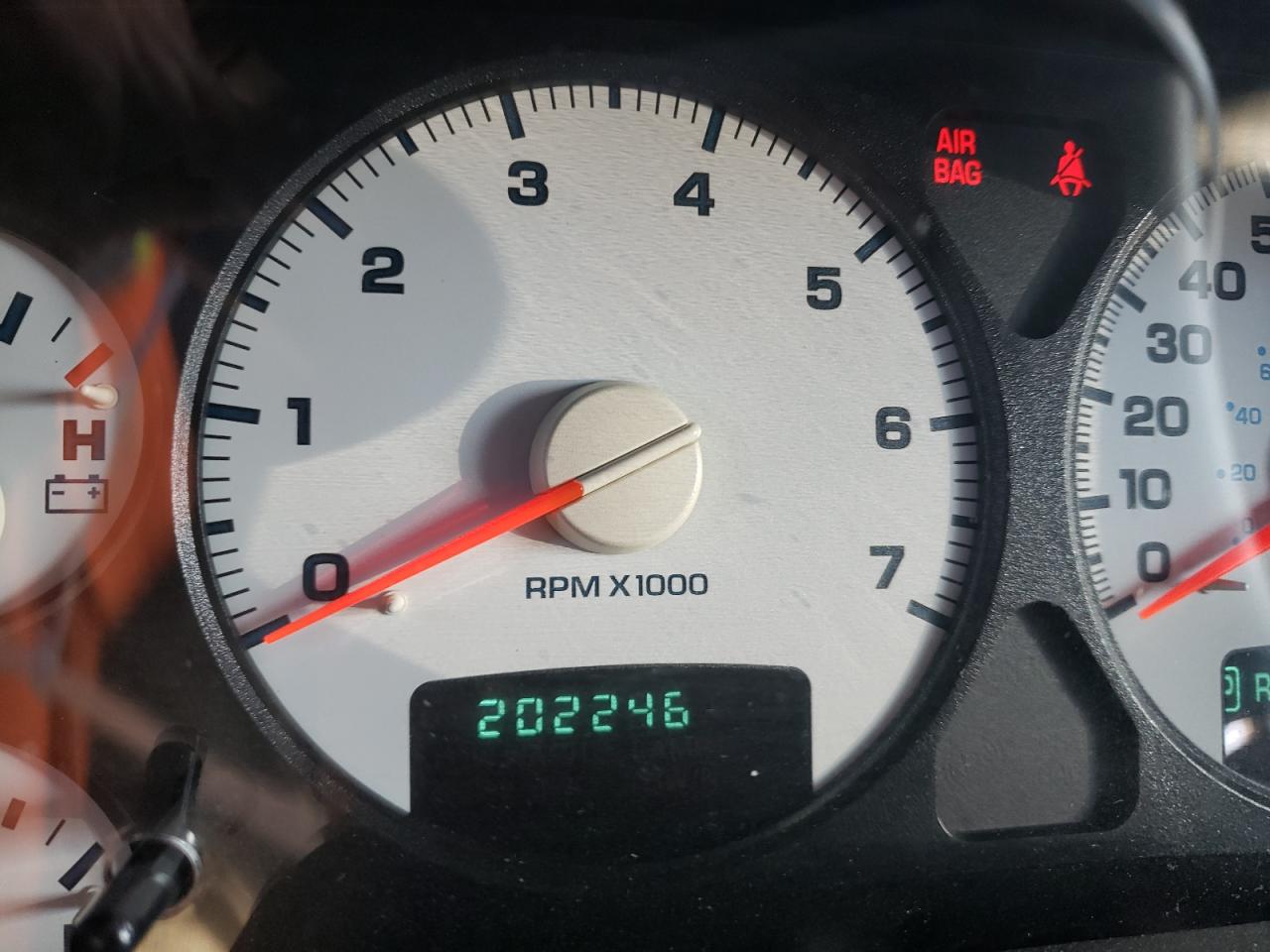 Photo 8 from auction – 2004 DODGE RAM 3500 S with VIN 3D7MU48D04G196128
