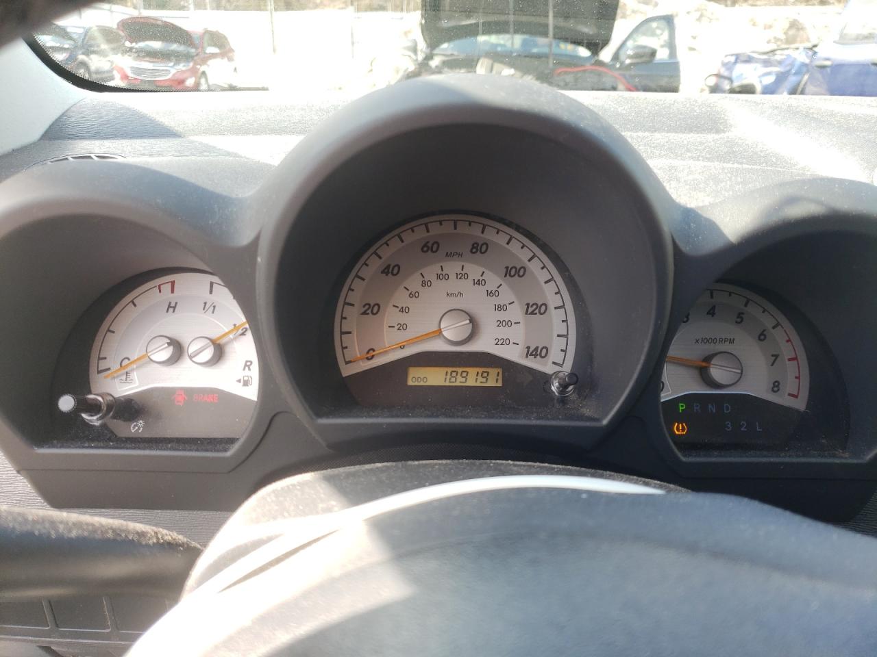 Photo 8 from auction – 2005 TOYOTA SCION TC with VIN JTKDE177650048162