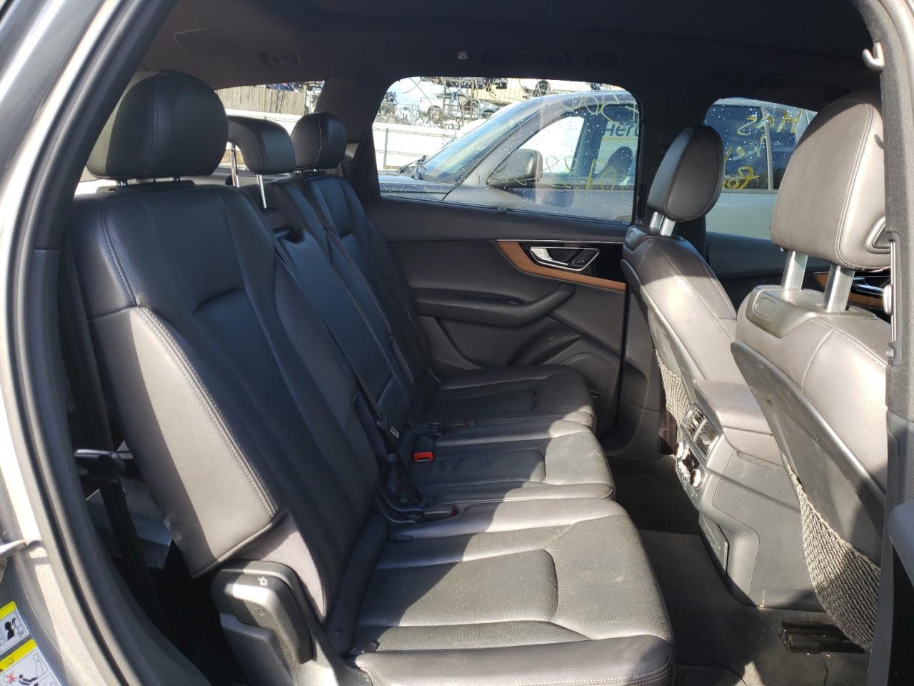 Photo 6 from auction – 2017 AUDI Q7 PRESTIG with VIN WA1VAAF72HD016440