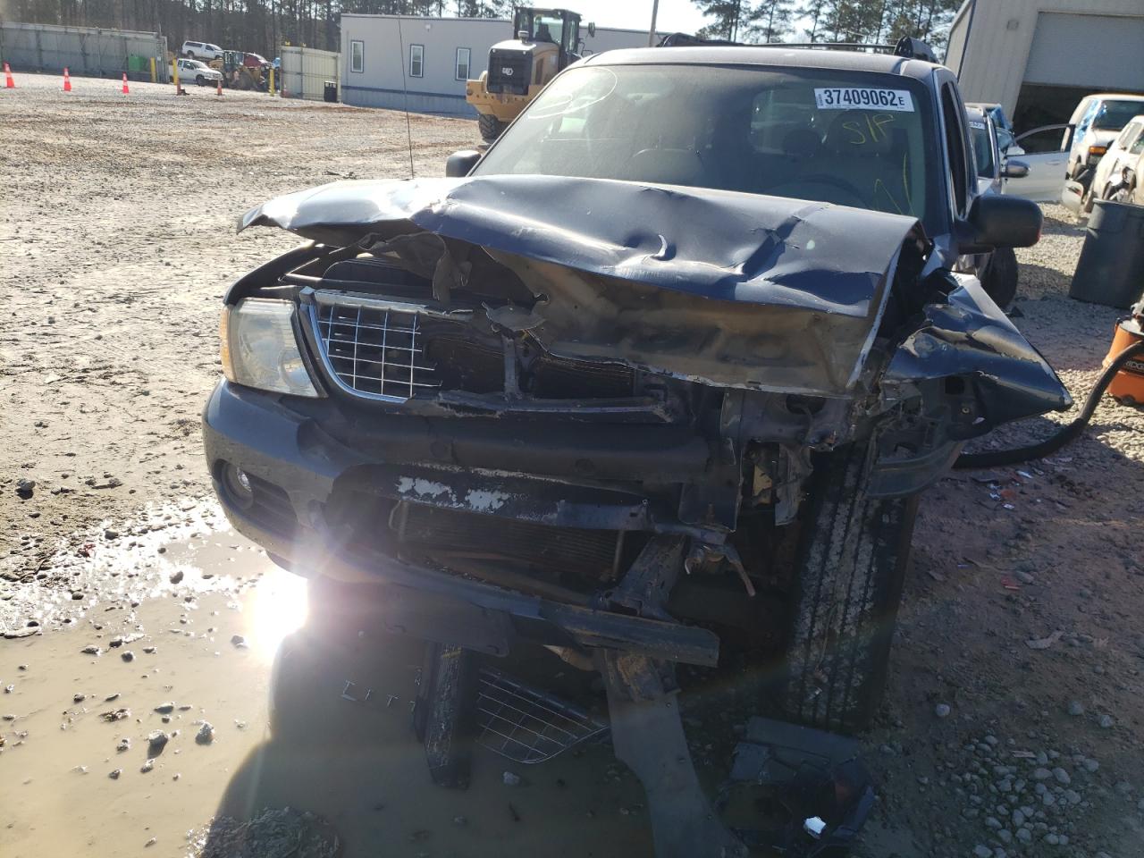 Photo 9 from auction – 2005 FORD EXPLORER X with VIN 1FMZU63K15UC02305