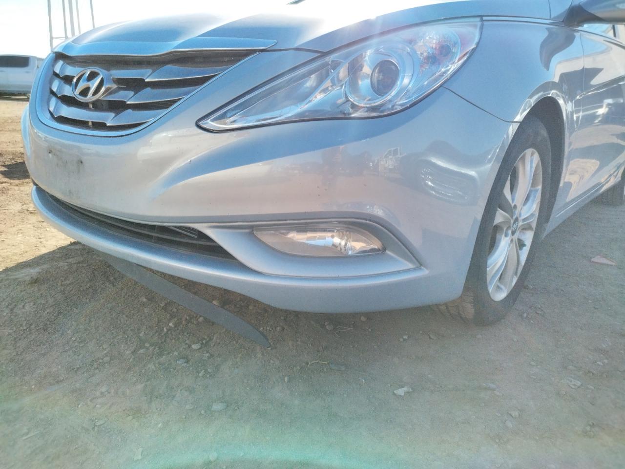 Photo 9 from auction – 2011 HYUNDAI SONATA SE with VIN 5NPEC4AC0BH238367