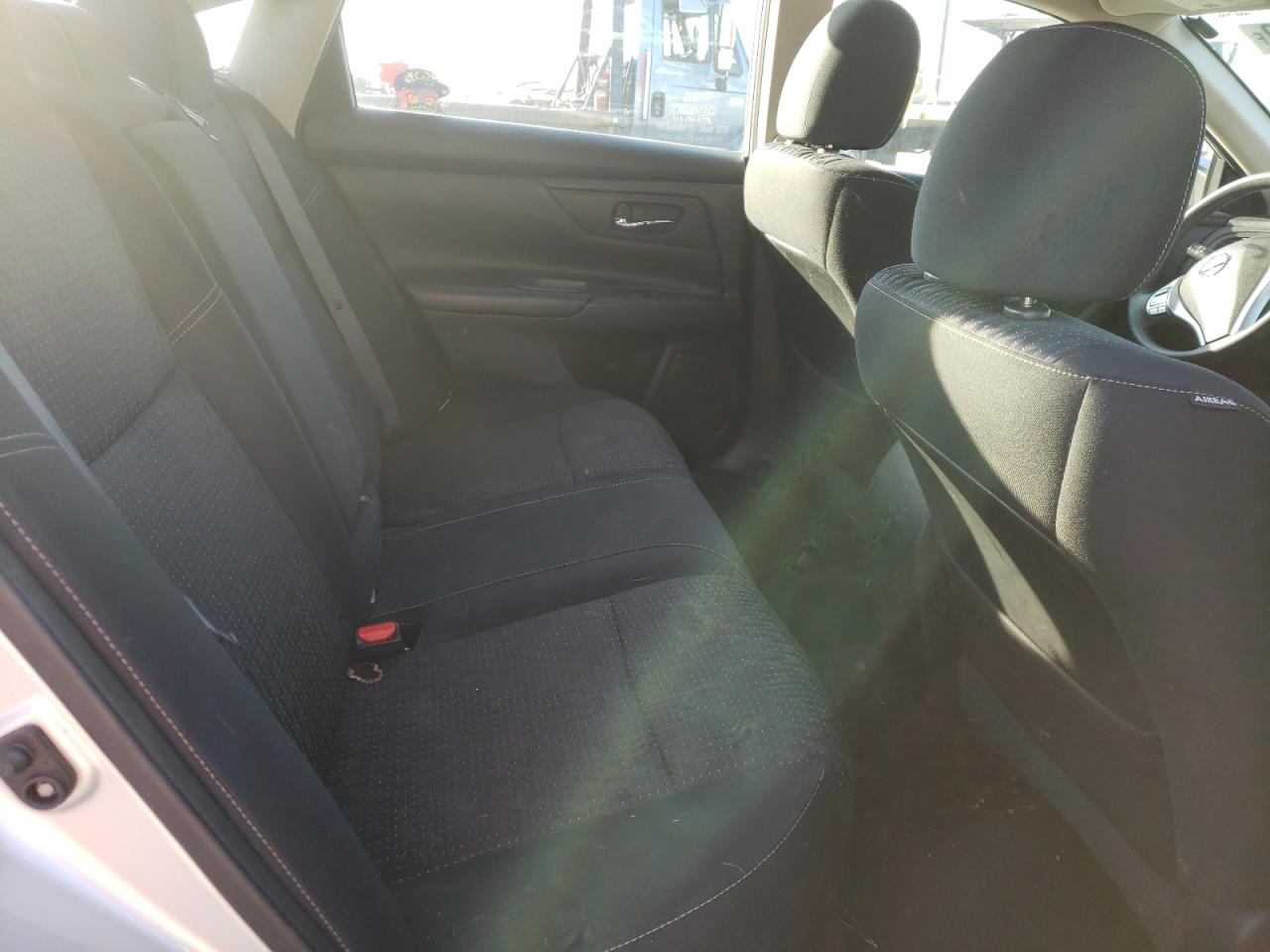 Photo 6 from auction – 2016 NISSAN ALTIMA 2.5 with VIN 1N4AL3AP1GC222375