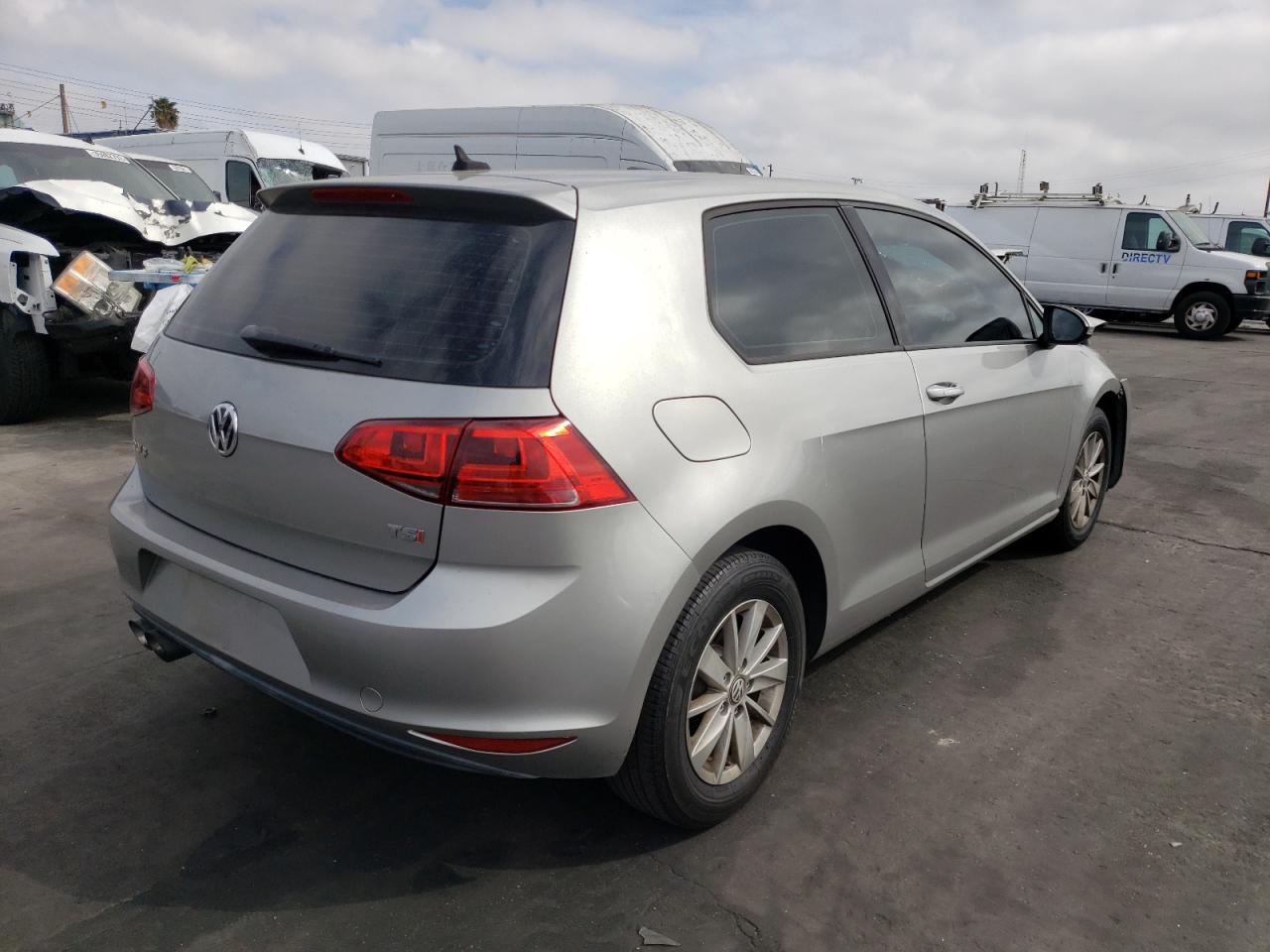 Photo 4 from auction – 2015 VOLKSWAGEN GOLF with VIN 3VW817AU9FM069220