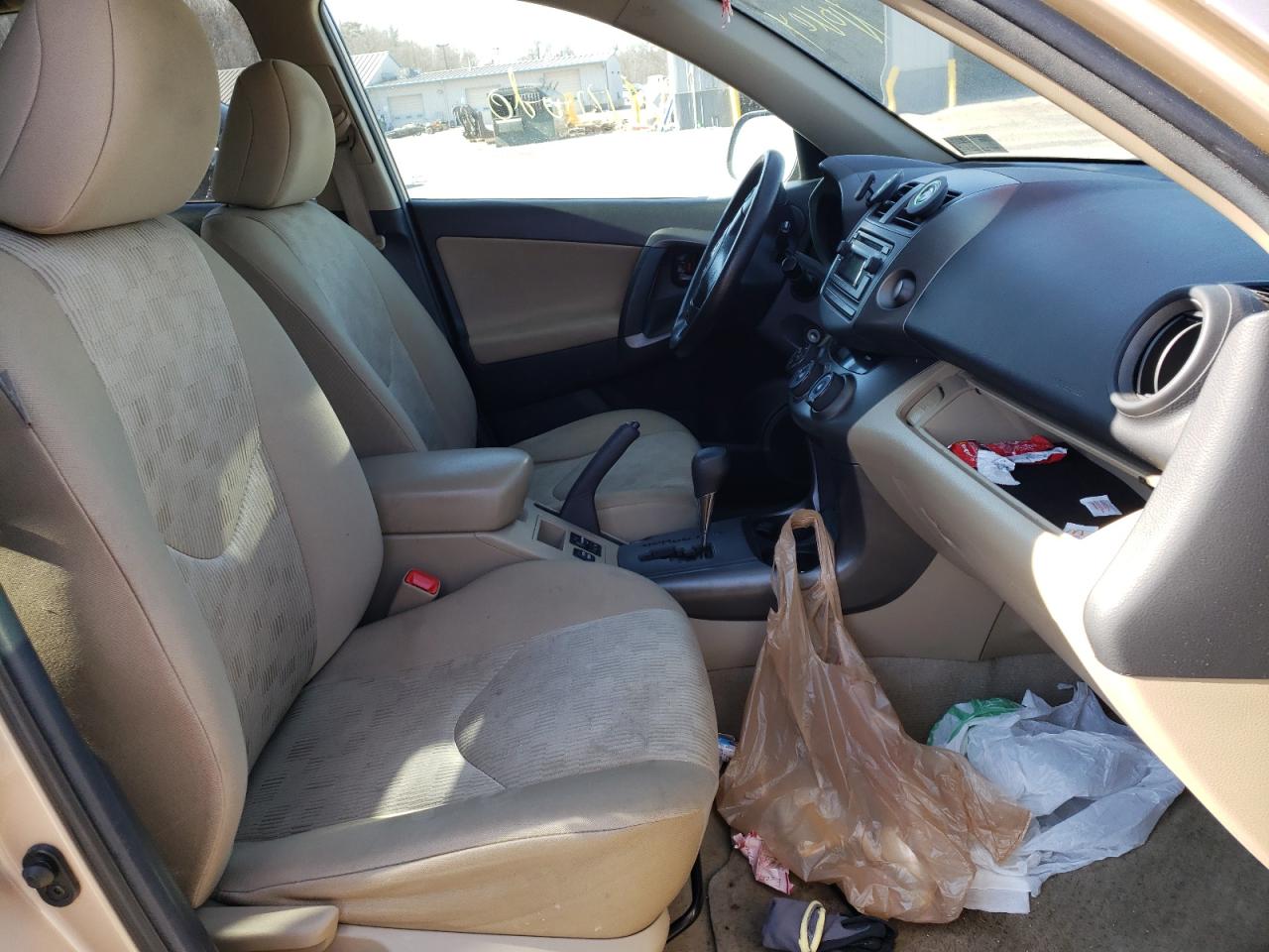 Photo 5 from auction – 2012 TOYOTA RAV4 with VIN 2T3BF4DV0CW210425