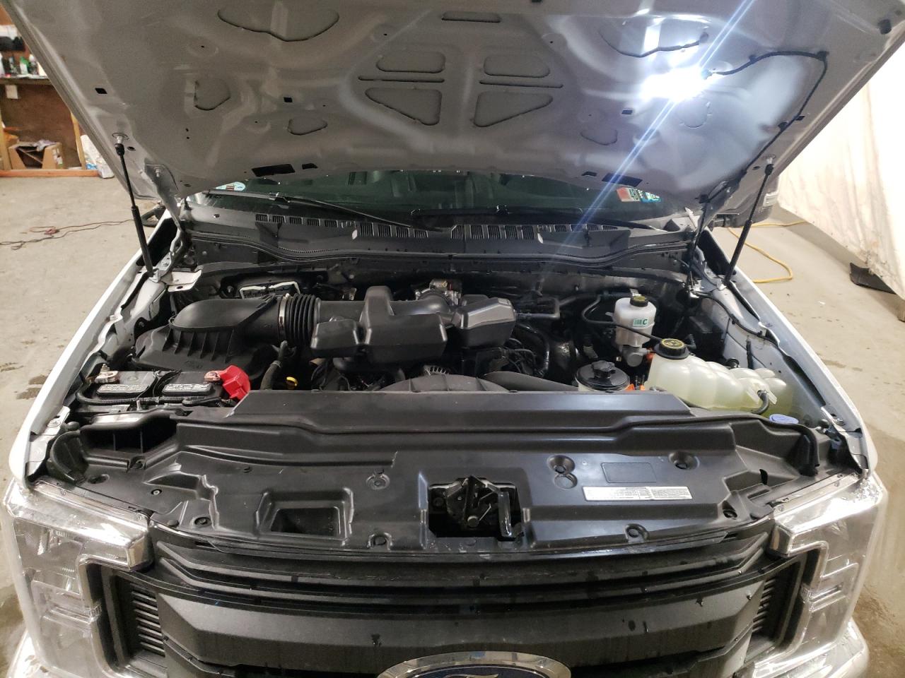 Photo 7 from auction – 2019 FORD F350 SUPER with VIN 1FTRF3B69KEF57147