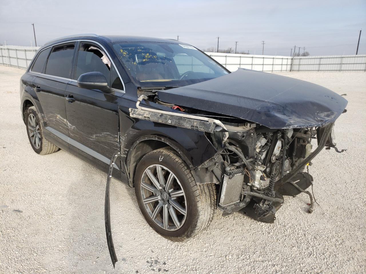 AUDI Q7 PRESTIG 2018 with VIN WA1VAAF75JD044822 - Photo from auction