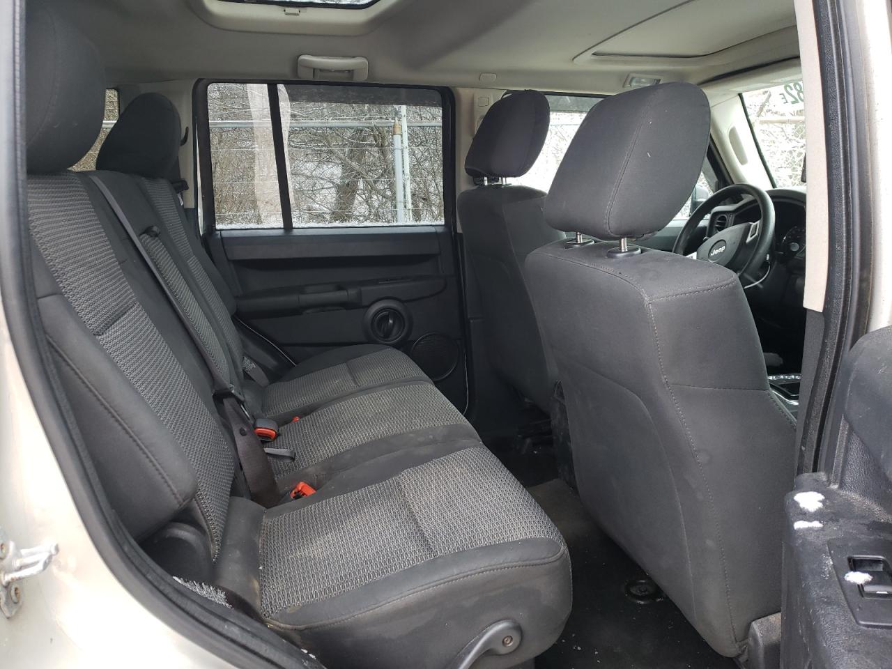 Photo 6 from auction – 2008 JEEP COMMANDER with VIN 1J8HG48K18C154778
