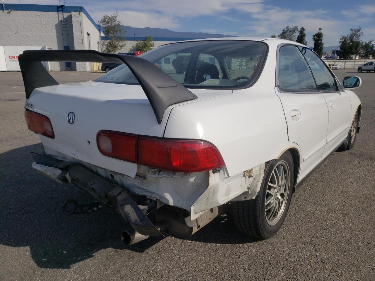 Photo 4 from auction – 2000 ACURA INTEGRA LS with VIN JH4DB7652YS002595