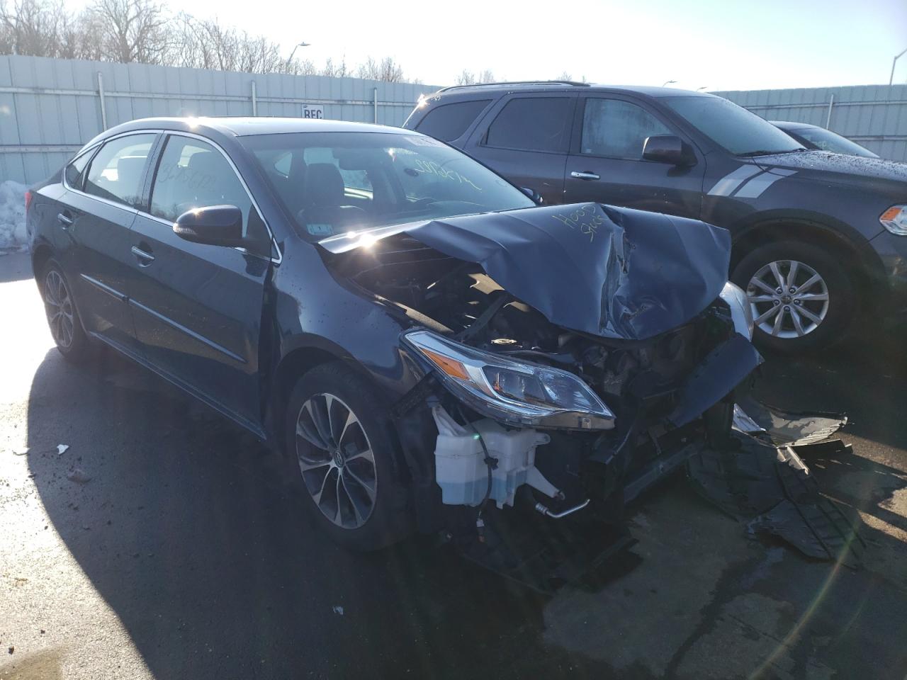 TOYOTA AVALON XLE 2016 with VIN 4T1BK1EB4GU207380 - Photo from auction