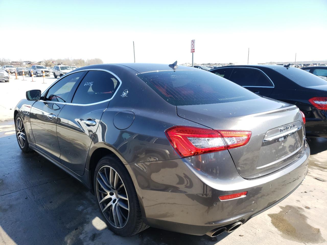 Photo 3 from auction – 2014 MASERATI GHIBLI with VIN ZAM57XSA5E1090288