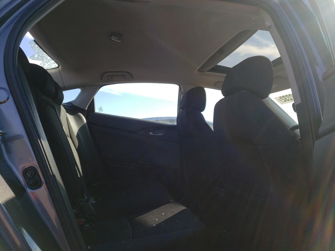 Photo 6 from auction – 2018 HONDA CIVIC EX with VIN 2HGFC2F76JH599194