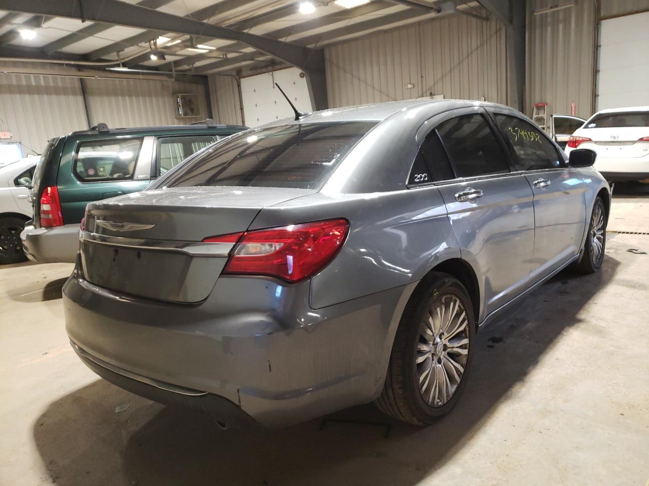 Photo 4 from auction – 2011 CHRYSLER 200 LIMITE with VIN 1C3BC2FGXBN582229