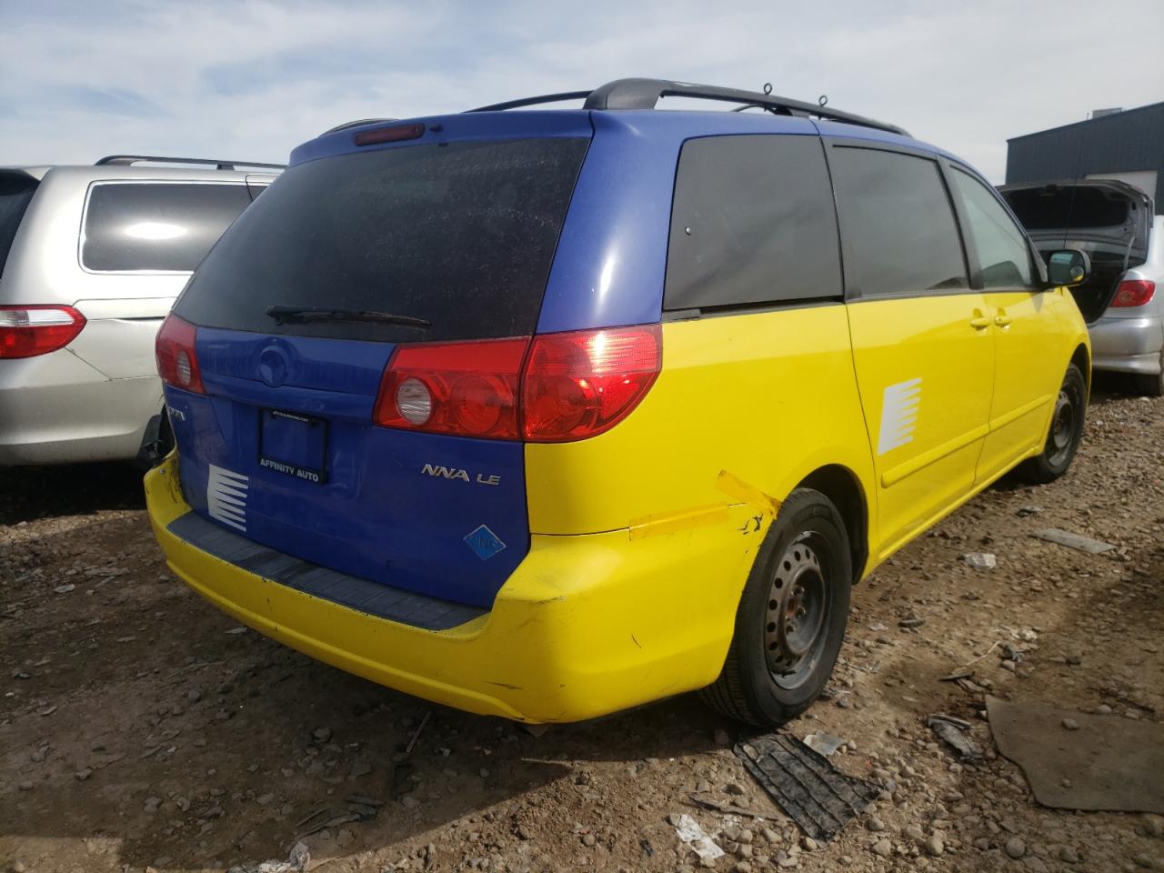 Photo 4 from auction – 2009 TOYOTA SIENNA with VIN 5TDZK23C19S248044