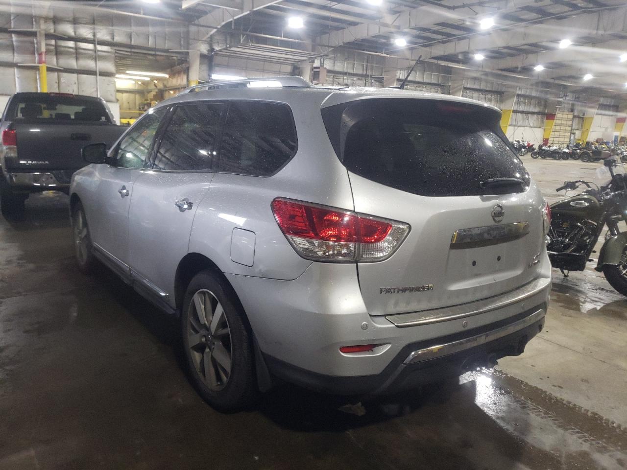 Photo 3 from auction – 2016 NISSAN PATHFINDER with VIN 5N1AR2MM6GC632282