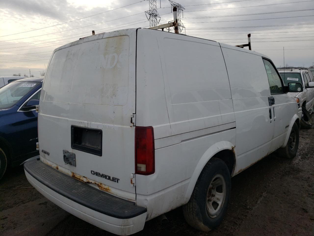 Photo 4 from auction – 2000 CHEVROLET ASTRO VAN with VIN 1GCDM19X32B111208