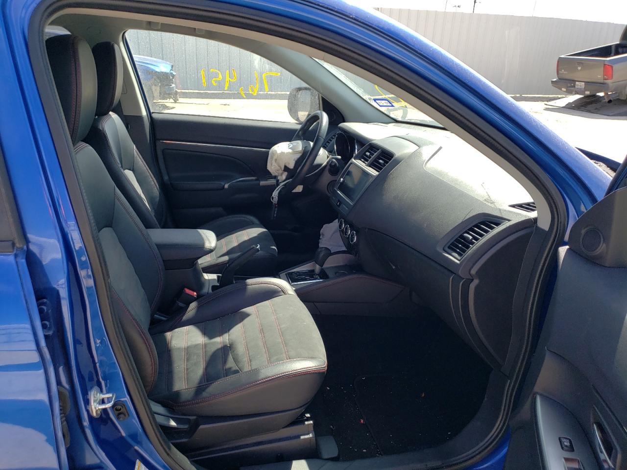 Photo 5 from auction – 2018 MITSUBISHI OUTLANDER with VIN JA4AP3AW2JZ034243