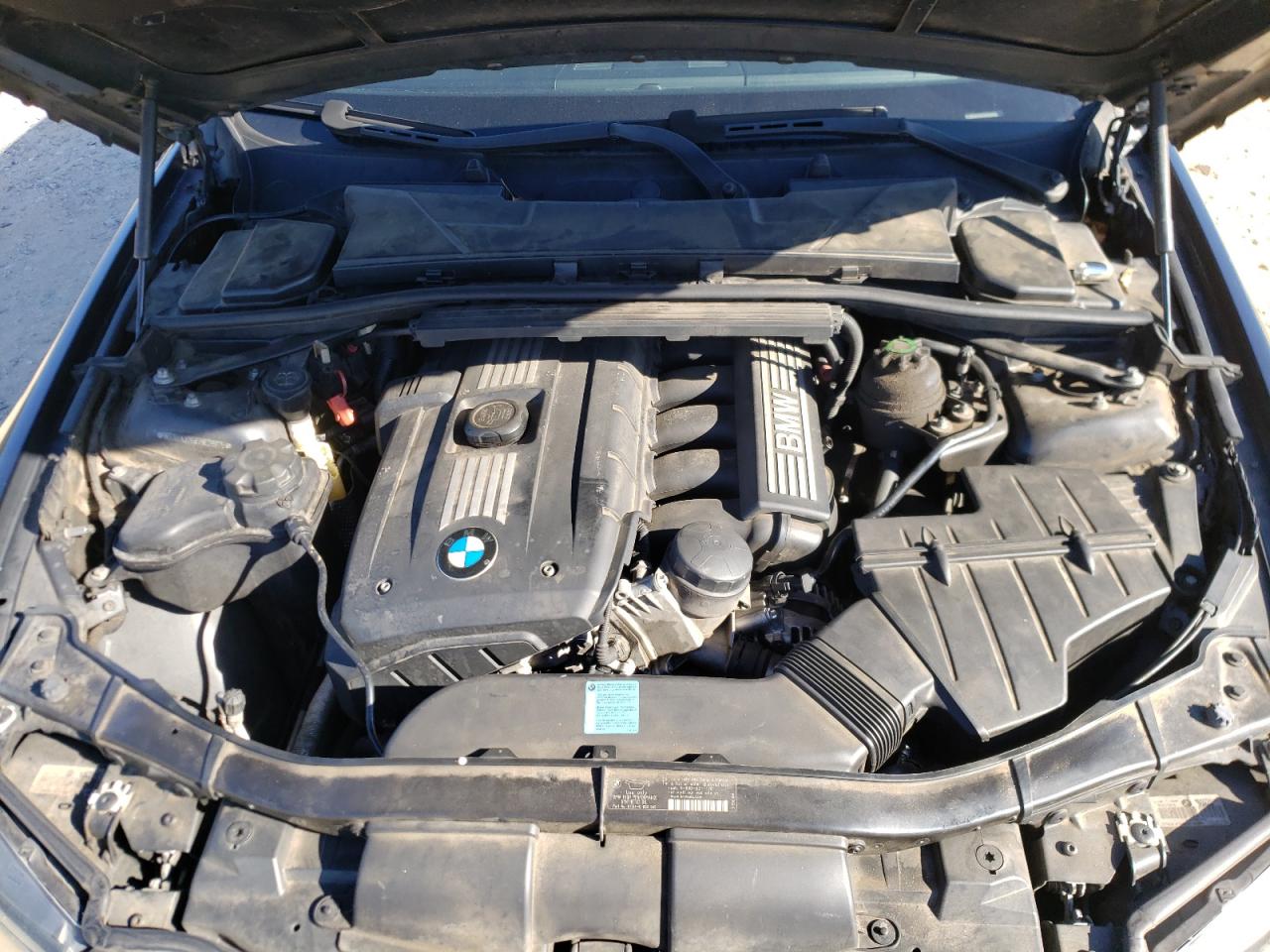 Photo 7 from auction – 2007 BMW 328 I with VIN WBAVA37537NE29975