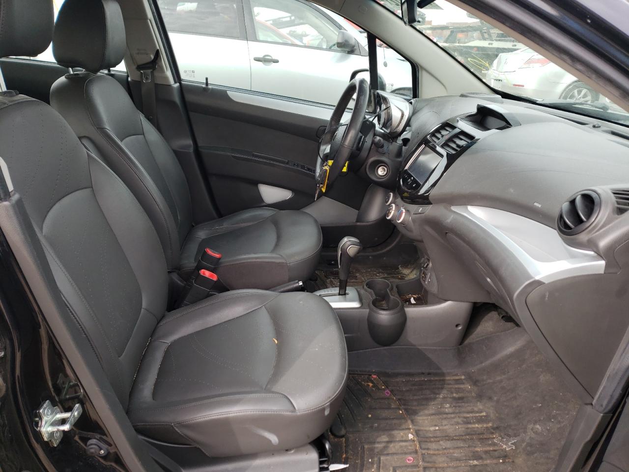 Photo 5 from auction – 2014 CHEVROLET SPARK 2LT with VIN KL8CF6S93EC577792