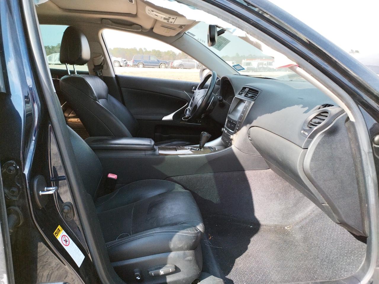 Photo 5 from auction – 2010 LEXUS IS 350 with VIN JTHBE5C22A5025151