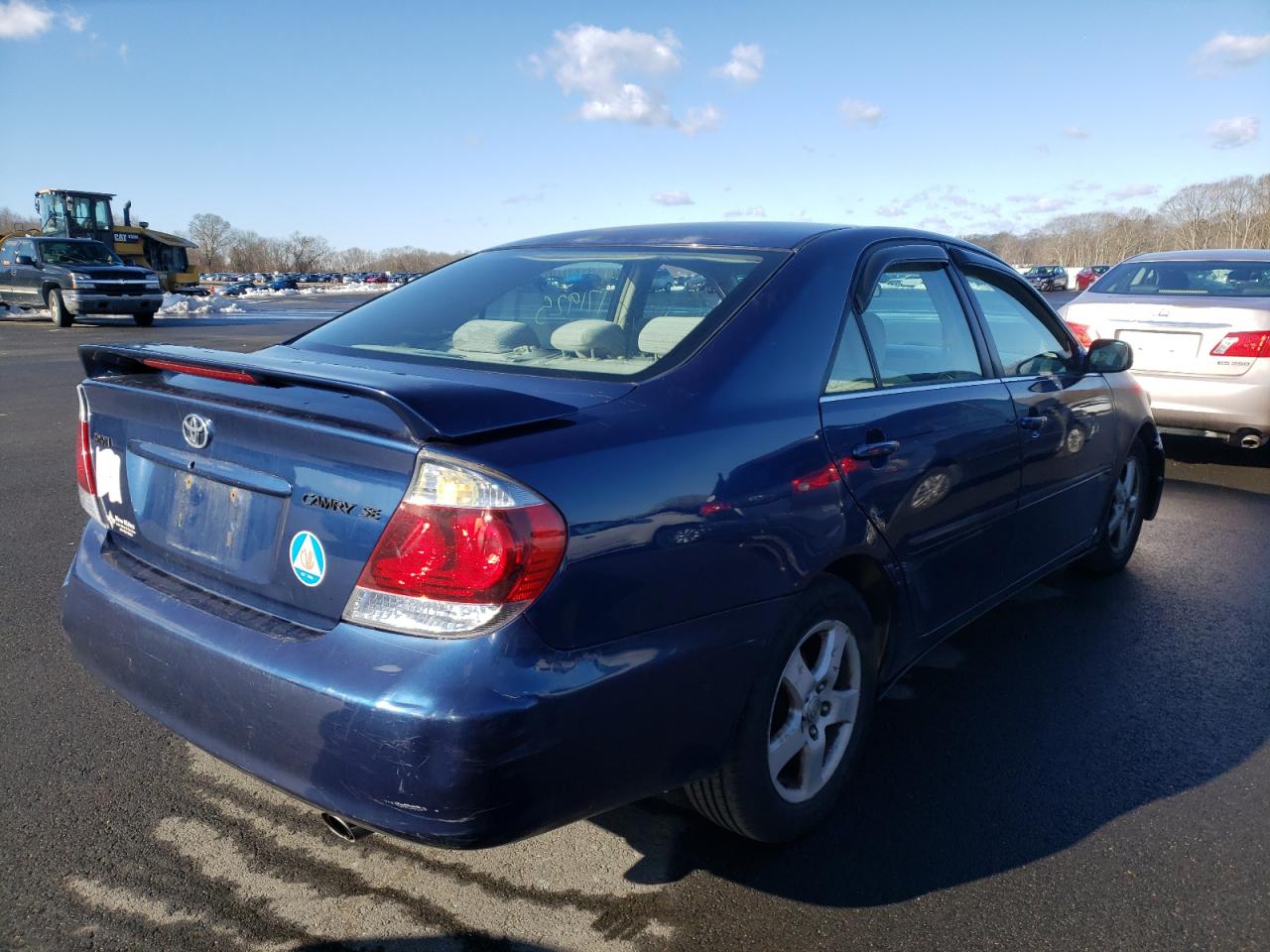 Photo 4 from auction – 2005 TOYOTA CAMRY LE with VIN 4T1BE32K85U387712