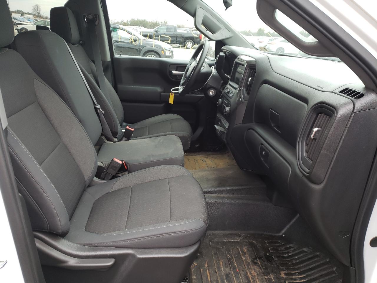 Photo 5 from auction – 2019 CHEVROLET SILVERADO with VIN 1GCRYAEH8KZ276994
