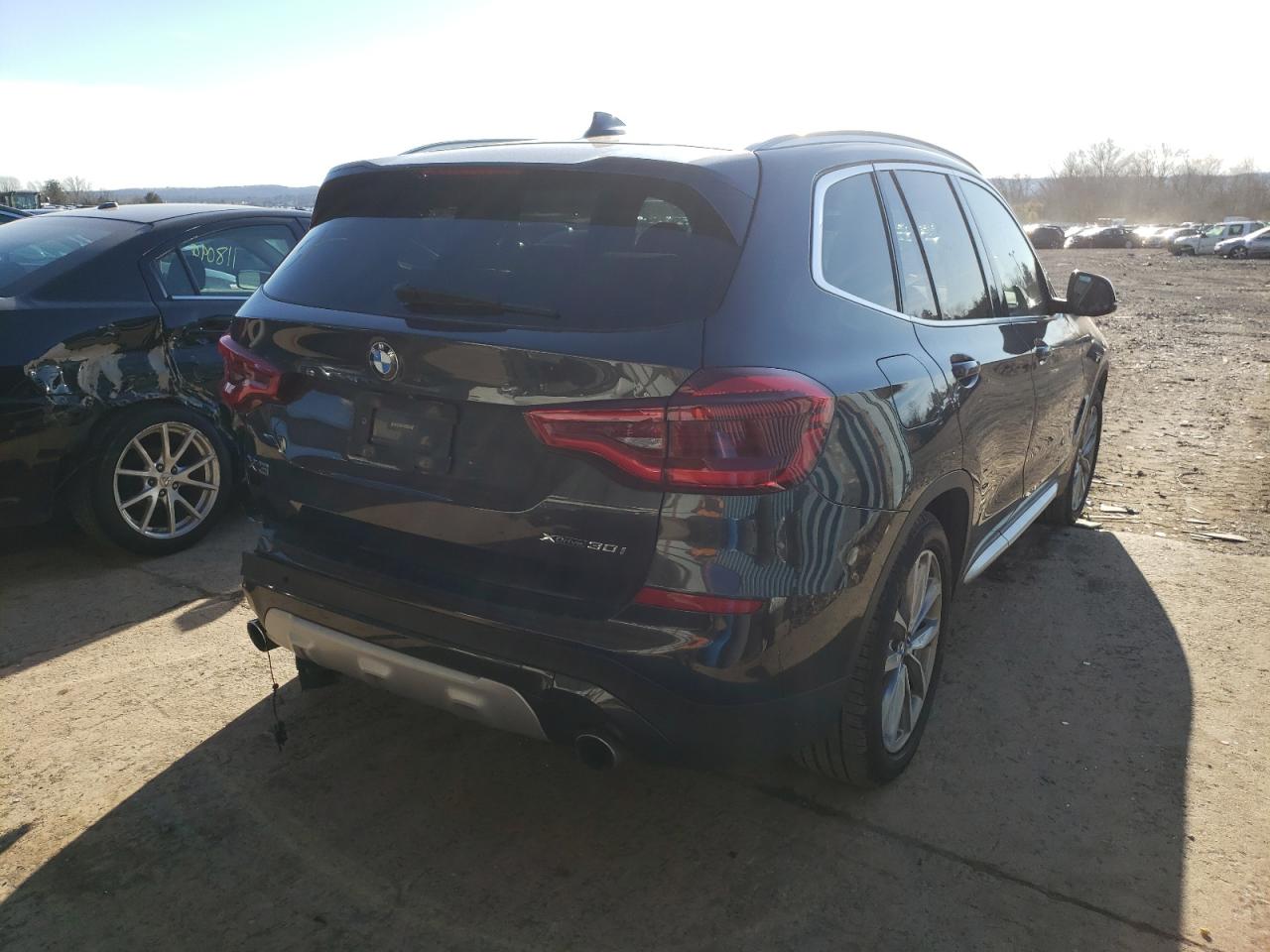 Photo 4 from auction – 2018 BMW X3 XDRIVE3 with VIN 5UXTR9C52JLD68244