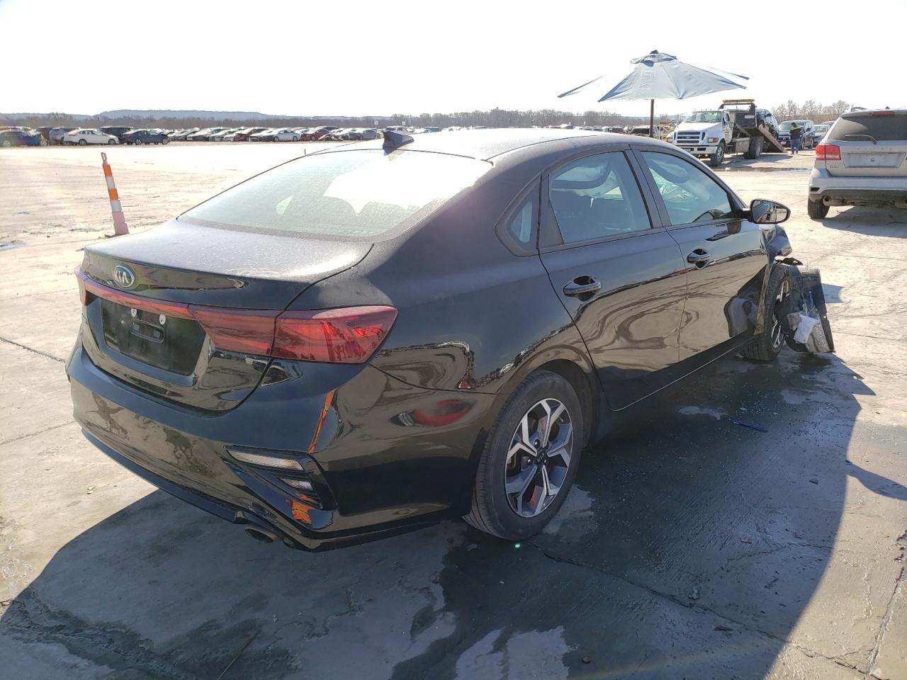 Photo 4 from auction – 2019 KIA FORTE FE with VIN 3KPF24AD7KE135774