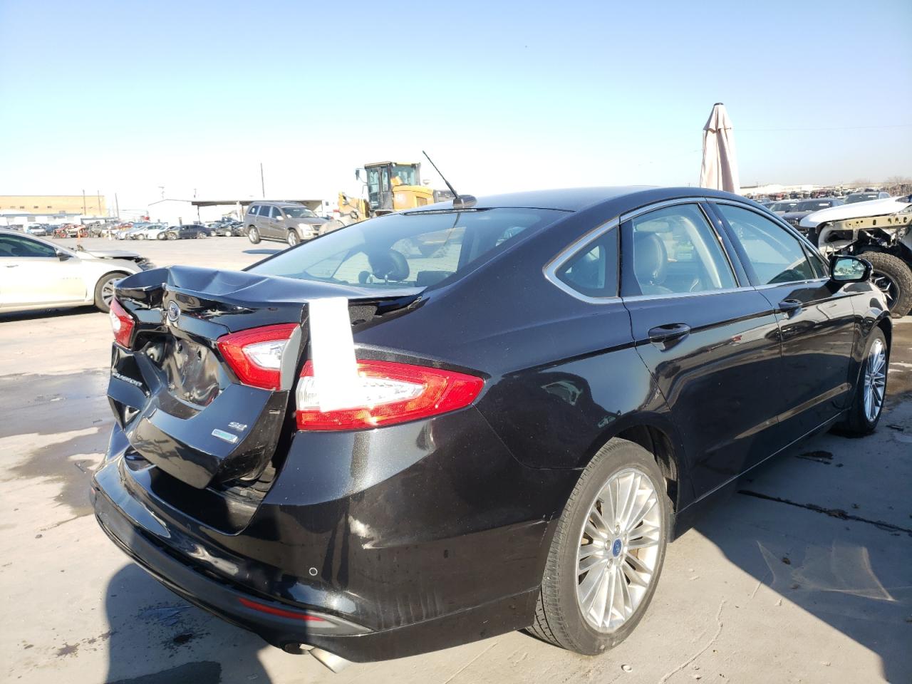 Photo 4 from auction – 2015 FORD FUSION SE with VIN 3FA6P0HD3FR213116