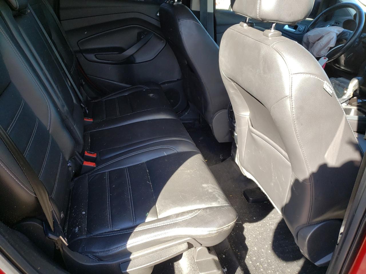 Photo 6 from auction – 2017 FORD ESCAPE TIT with VIN 1FMCU9J99HUB76628